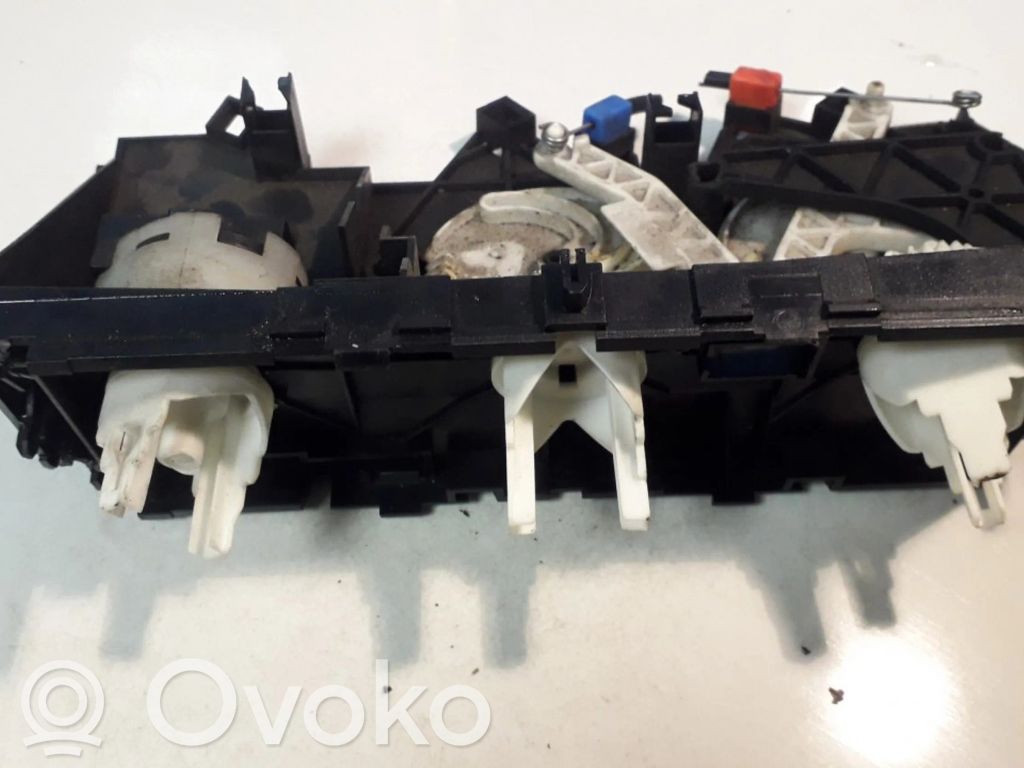 Volvo S40, V40 Centralina del climatizzatore 
