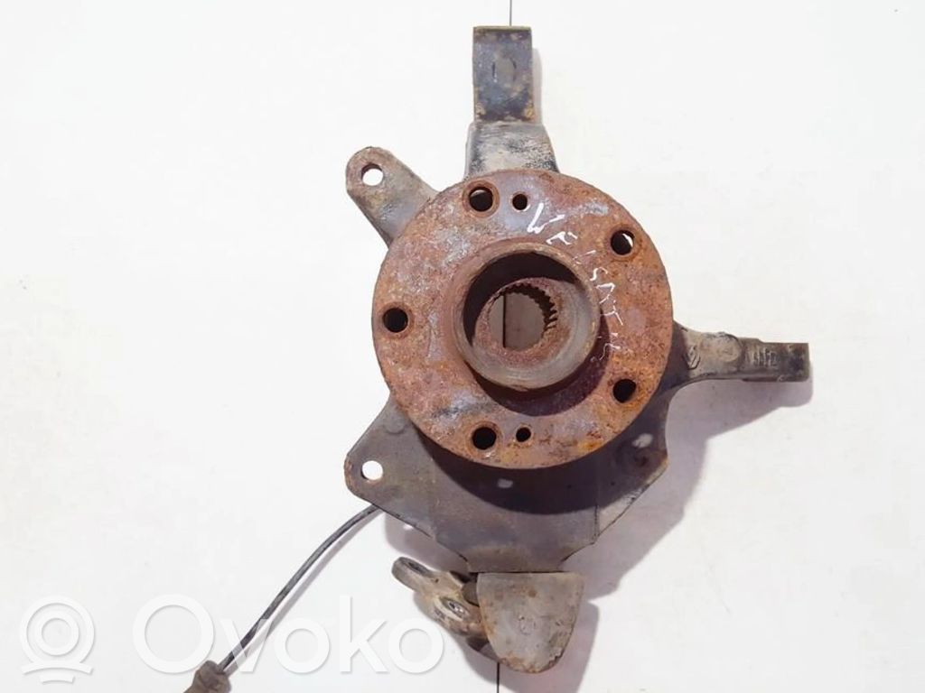 Front wheel hub