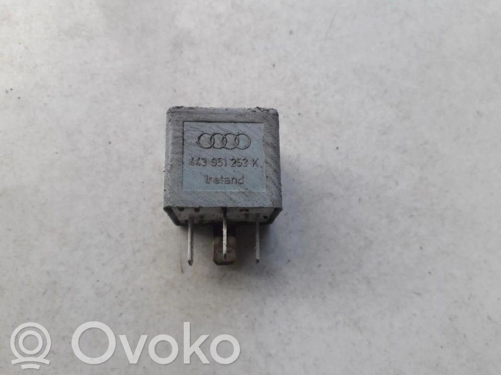 Alte relee   443951253K,443951253K