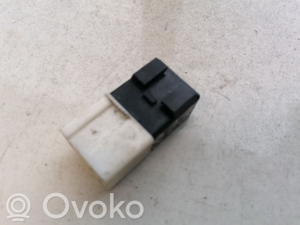 Mazda MPV Other relay 