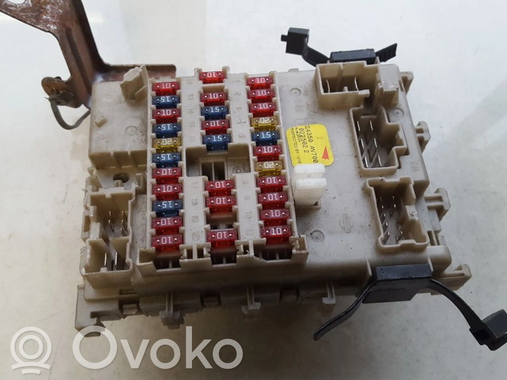 Nissan Primera Fuse box set 