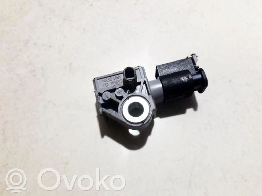Mercedes-Benz C AMG W204 Airbagsensor Crashsensor Drucksensor 