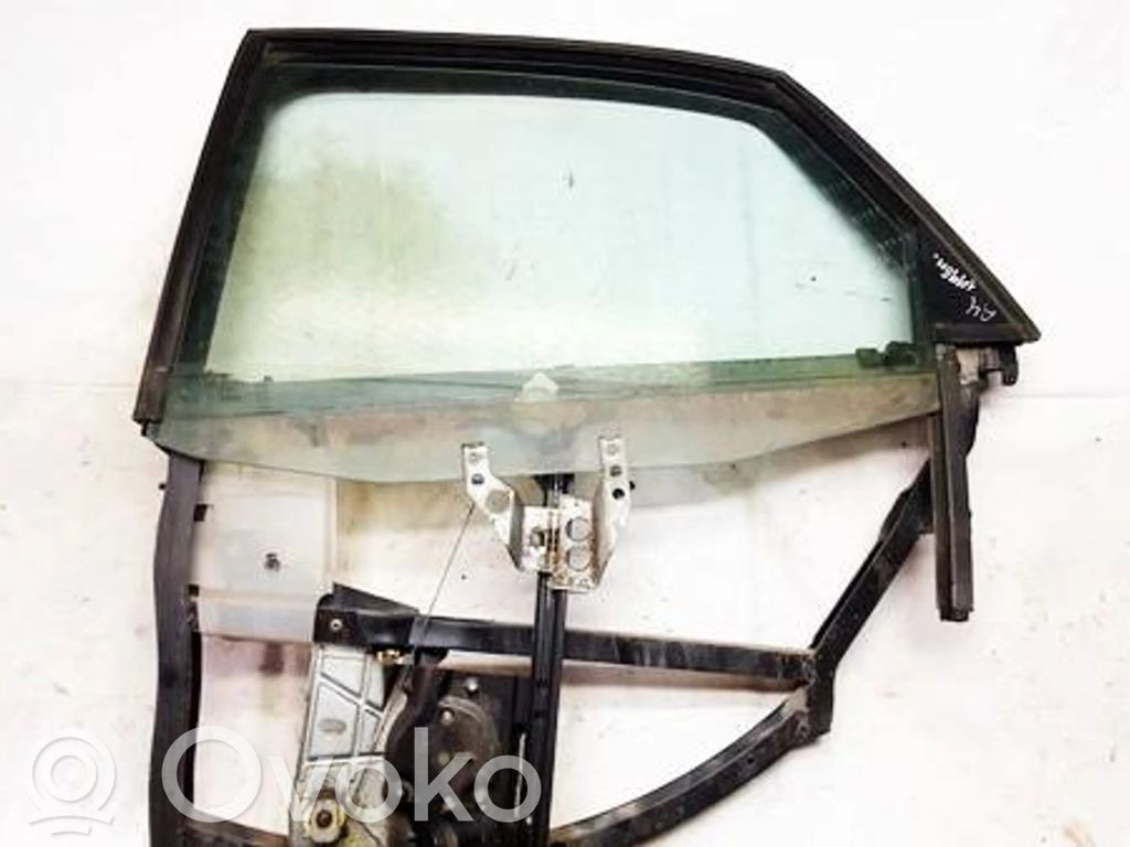 Audi A4 S4 B5 8D Cornice del finestrino/vetro della portiera posteriore