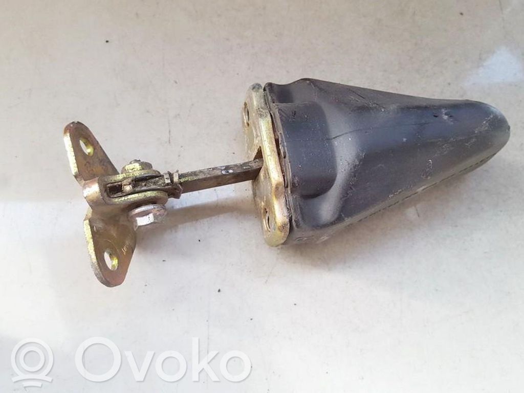 Volkswagen Vento Opritor ușă spate