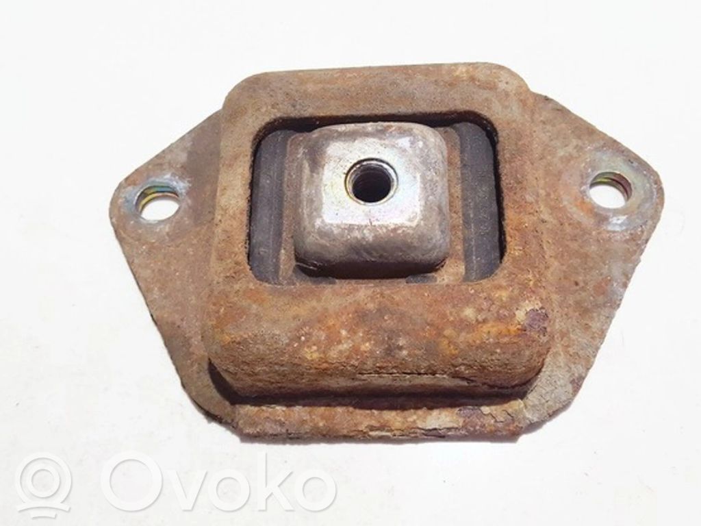 Citroen C5 Moottorin kiinnikekorvake 