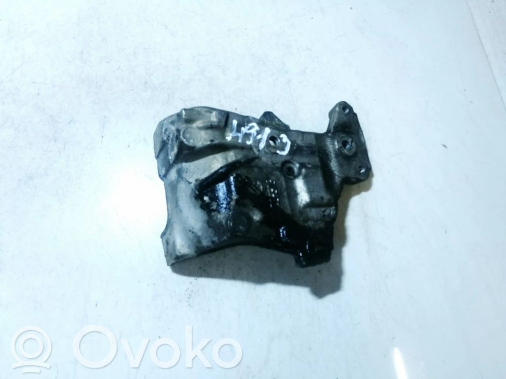 Ford Focus C-MAX Engine mounting bracket 