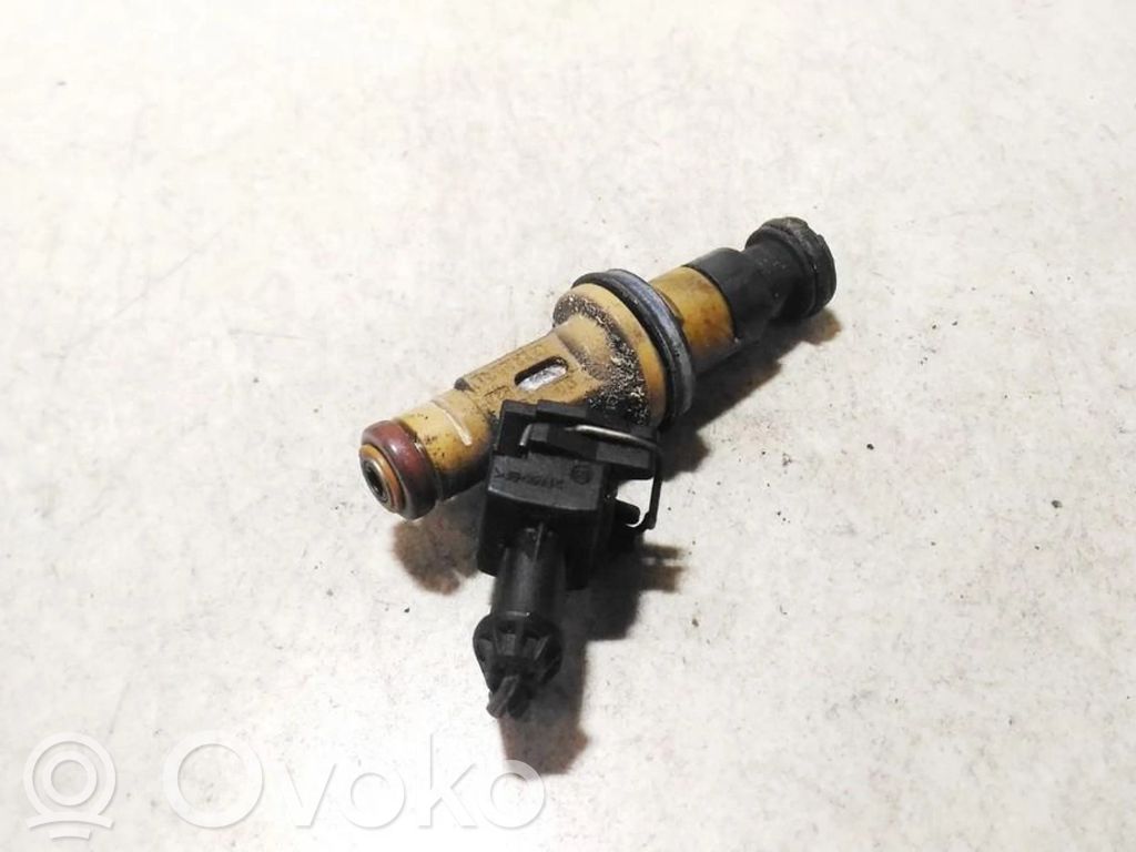 Volvo S70  V70  V70 XC Injector combustibil 