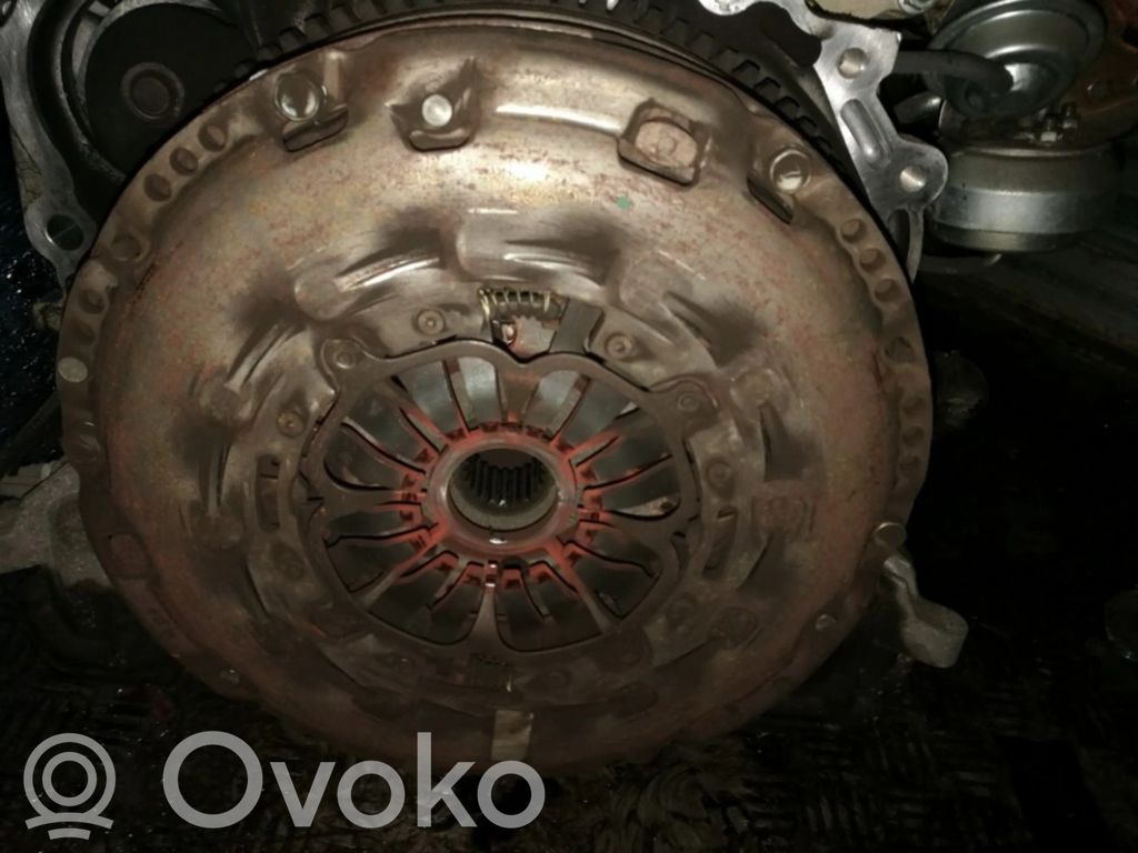Lexus IS 220D-250-350 Kit d'embrayage