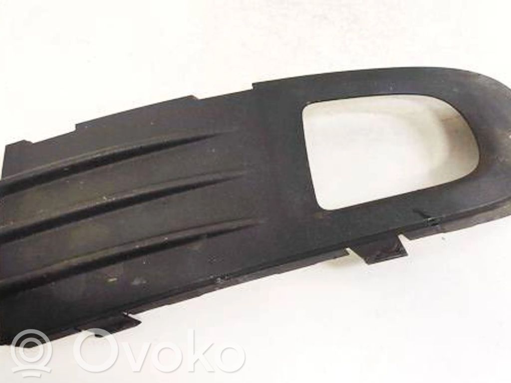 Volvo V50 Unteres Gitter dreiteilig vorne