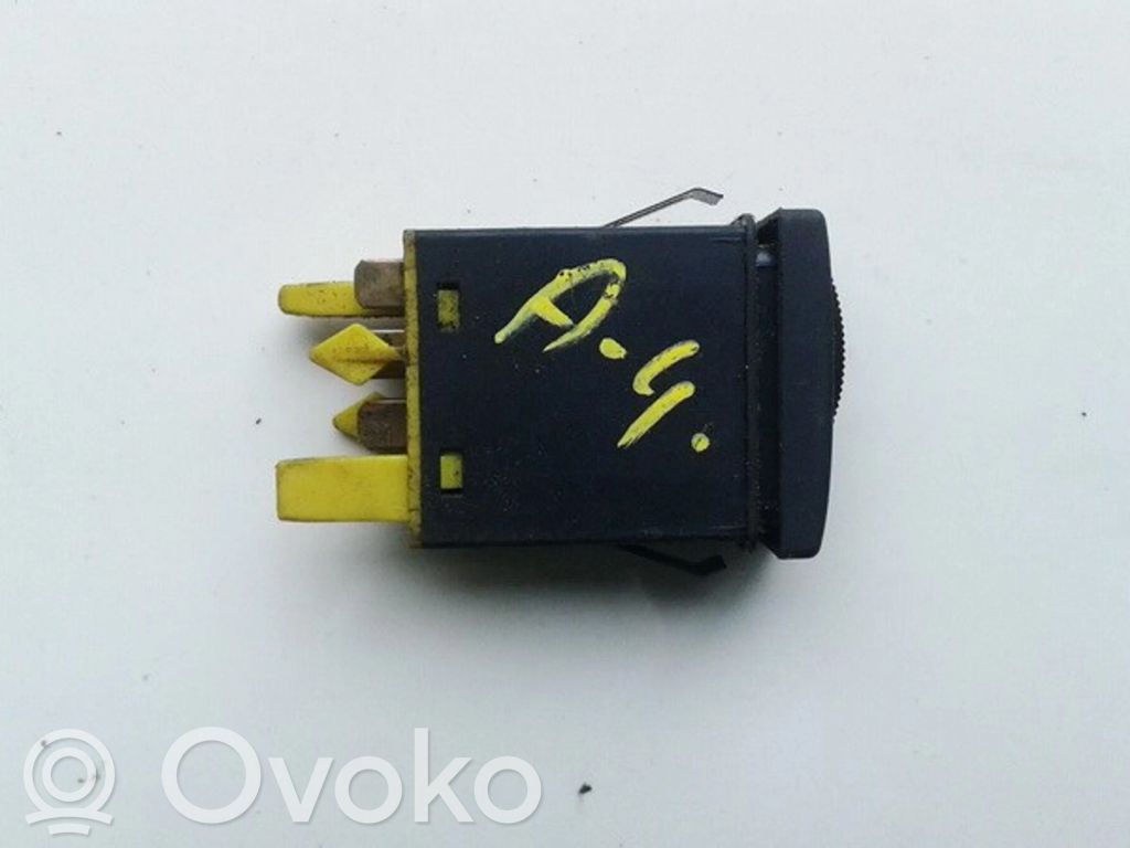 Schalter Nebelscheinwerfer   4D0941563,4D0941563