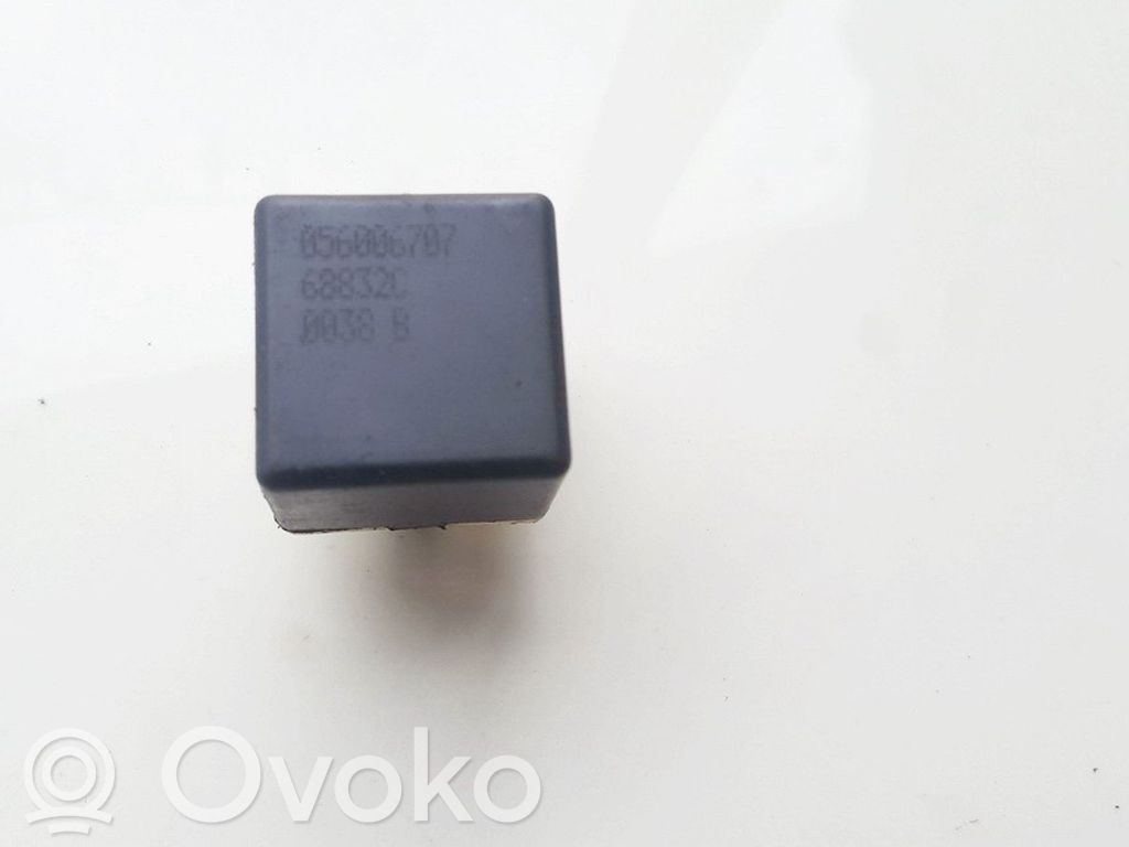 Alte relee   056006707,68832C,056006707,68832C