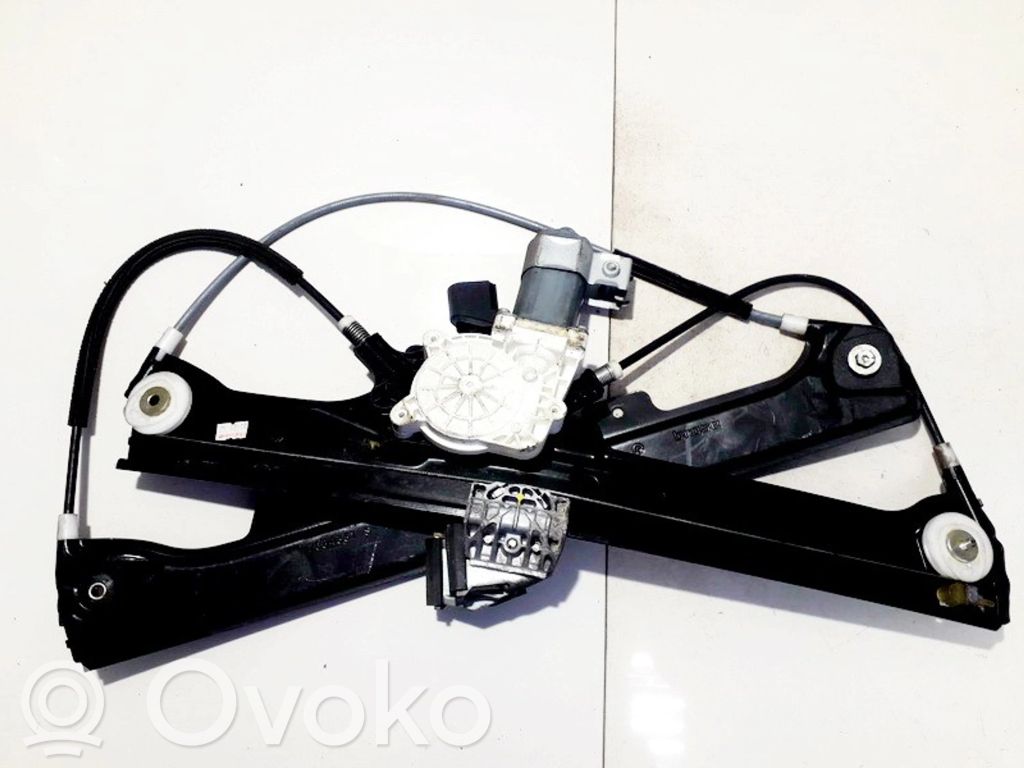 BMW 5 E60 E61 Regulador con motor de la ventanilla de la puerta corredera 