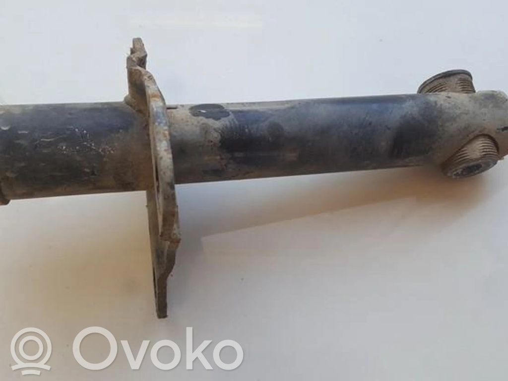 Etupuskurin kannake   8D0807134A,8D0807134A
