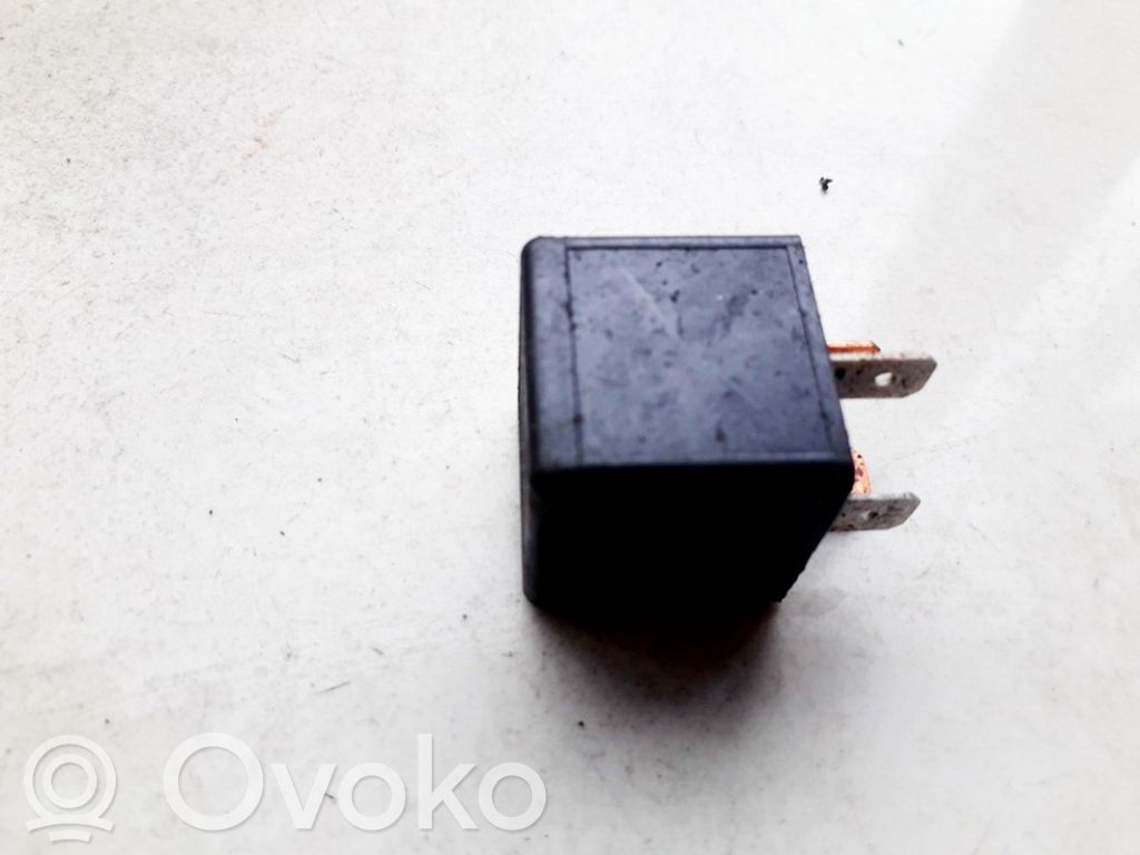 Volvo 440 Otros relés 