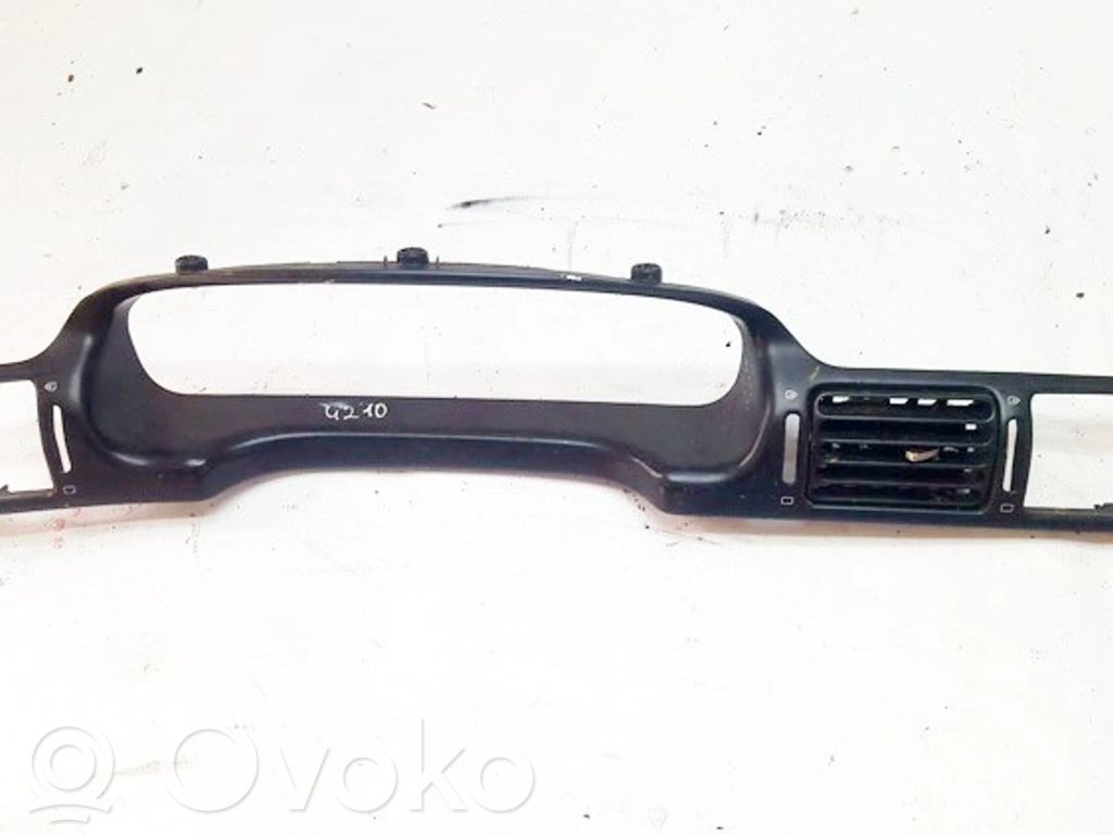 Peugeot 406 Cornice cruscotto
