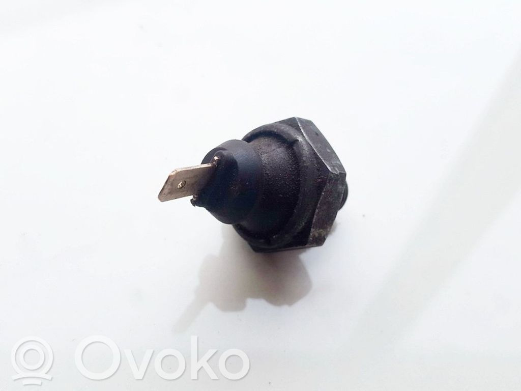 Audi 80 90 B3 Czujnik temperatury płynu chłodzącego 