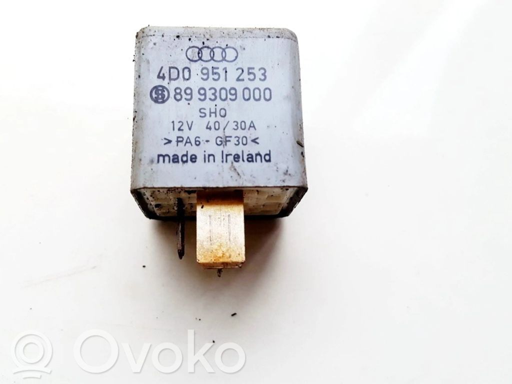 Audi A4 S4 B5 8D Altri relè 