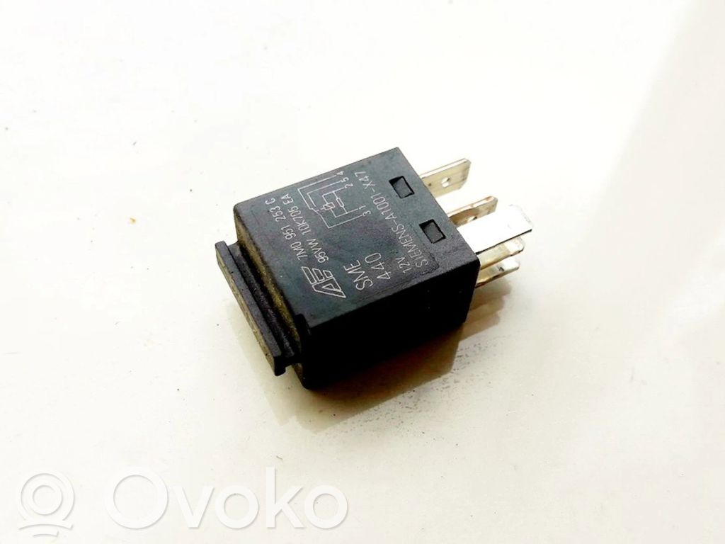 Alte relee   7M0951253C,95VW10K705EA,7M0951253C,95VW10K705EA