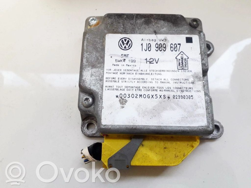 Volkswagen PASSAT B5 Centralina/modulo airbag