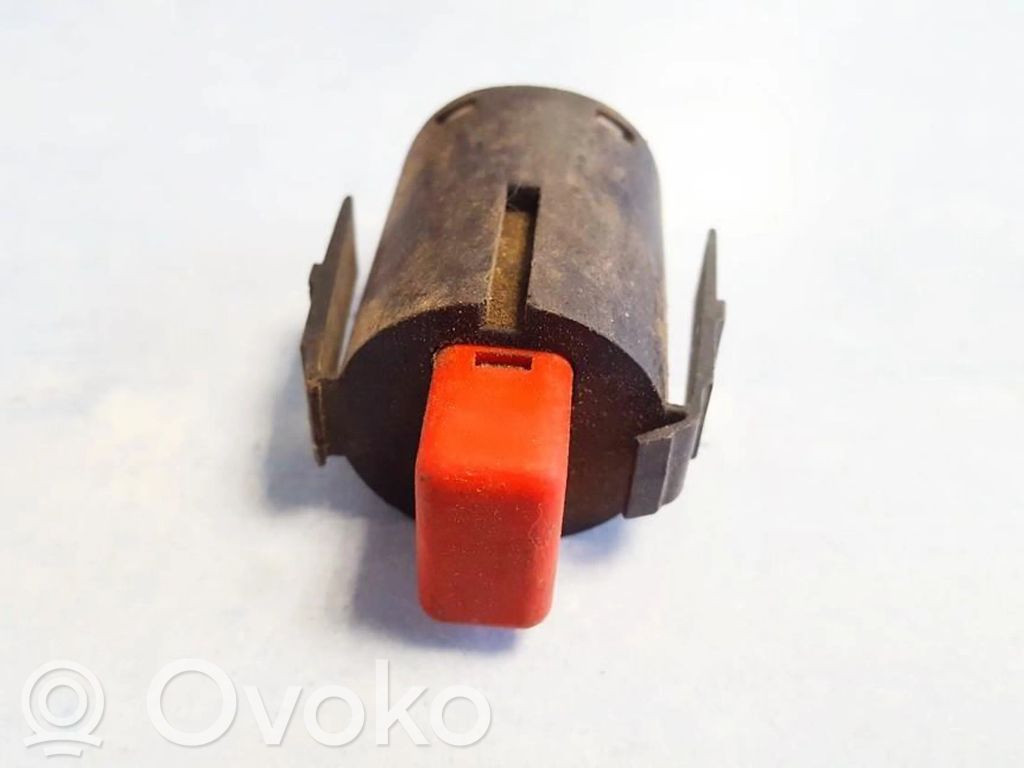 Hätävilkkujen kytkin   90069102,90069102