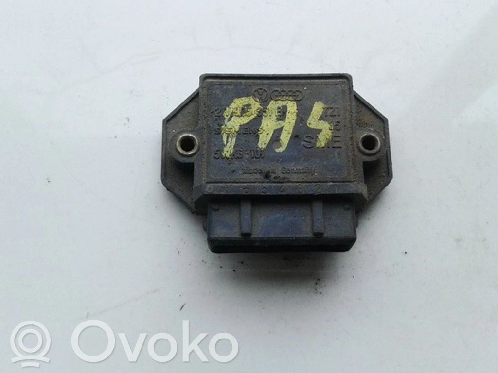 Volkswagen PASSAT B3 Wzmacniacz / Moduł zapłonu 
