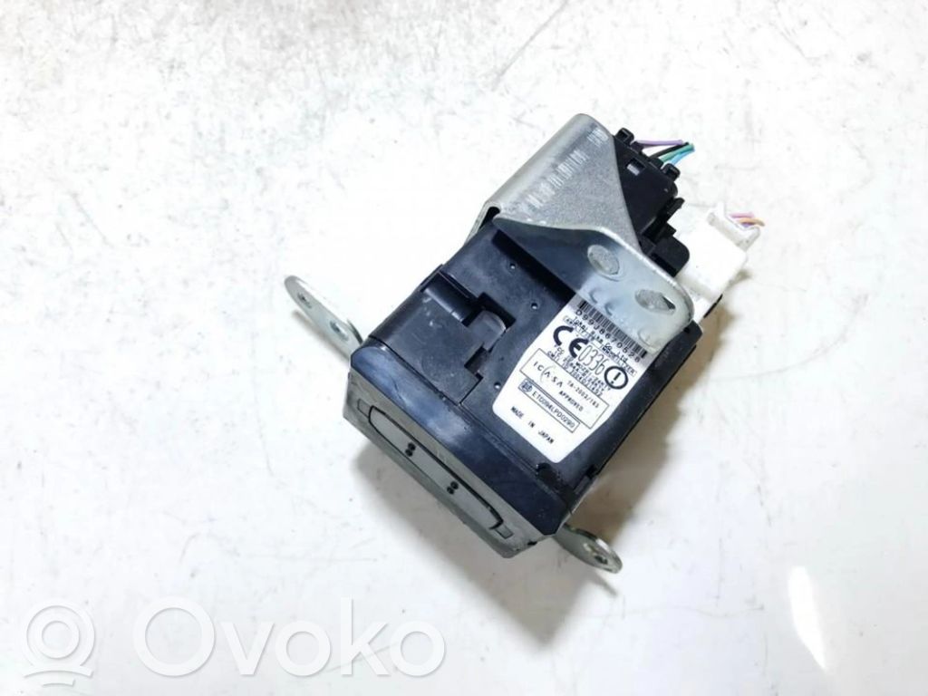Toyota Corolla Verso AR10 Contact aprindere