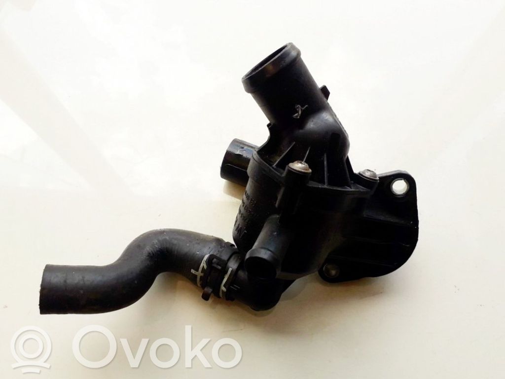 Volkswagen Golf VI Tubo flessibile del liquido di raffreddamento del motore