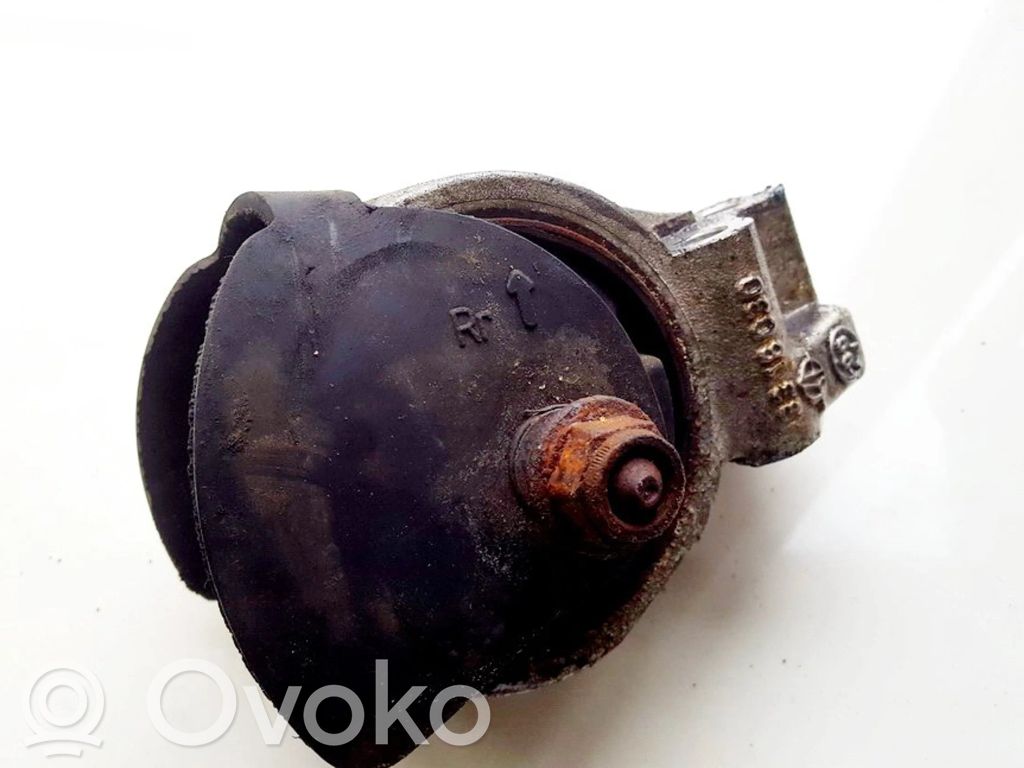 Volvo S40, V40 Suport tampon motor