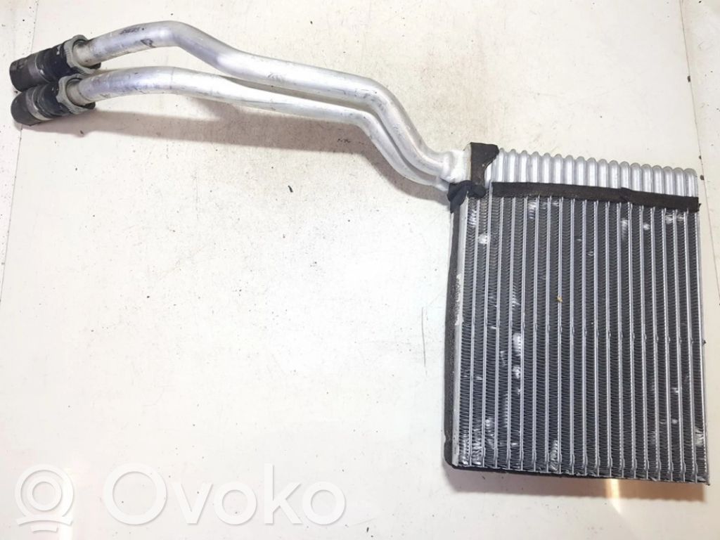 Ford Galaxy Pečiuko radiatorius 