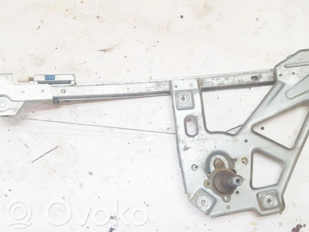 Regulador con motor de la ventanilla de la puerta corredera   4A0839400A,4A0839400A