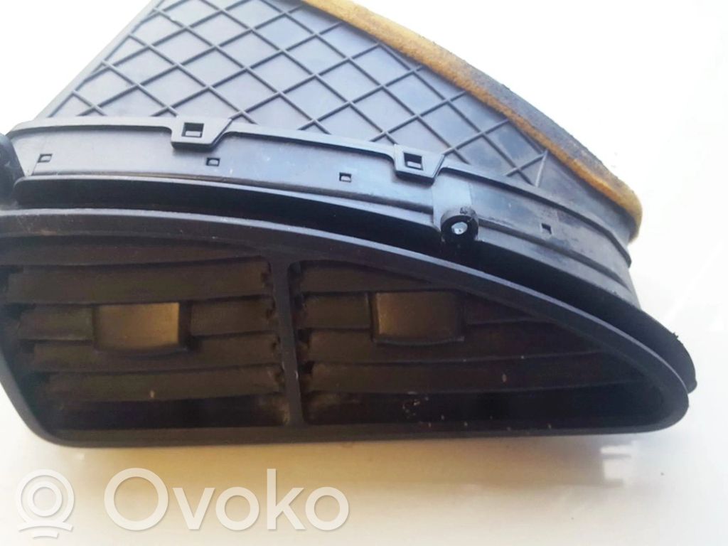 Hyundai Elantra Grilă ventilație/ramă laterală bord 