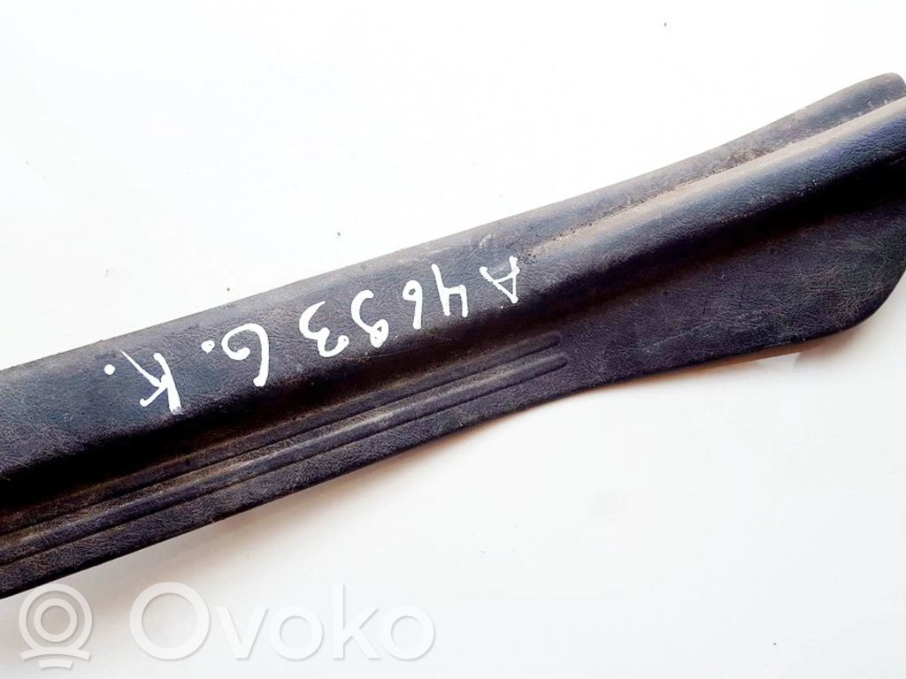 Mitsubishi Space Star Capac prag spate 