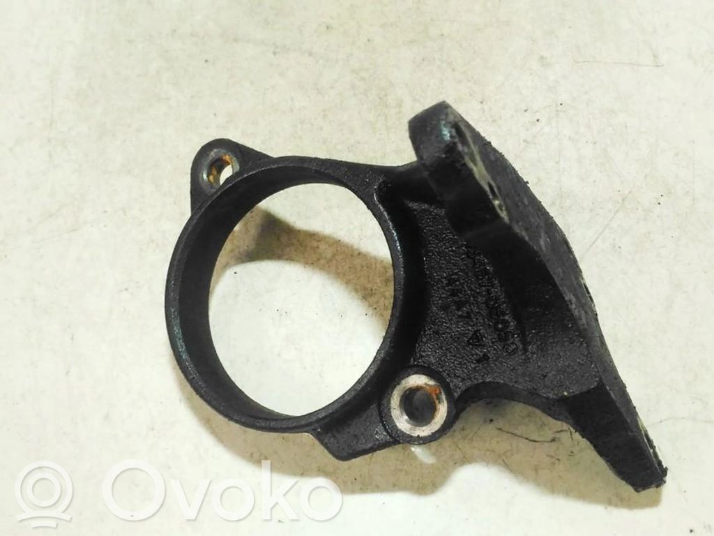 Toyota Avensis T270 Supporto di montaggio del motore (usato)