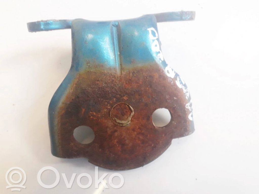 Rover 214 - 216 - 220 Charnière inférieure de porte arrière
