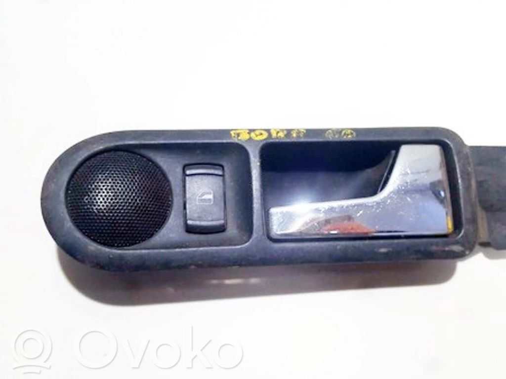 Volkswagen PASSAT B5 Maniglia interna per portiera posteriore