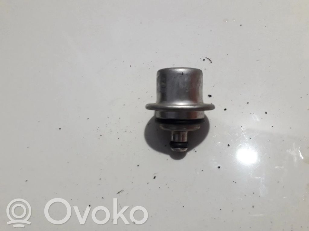 Renault Megane I Fuel pressure sensor 