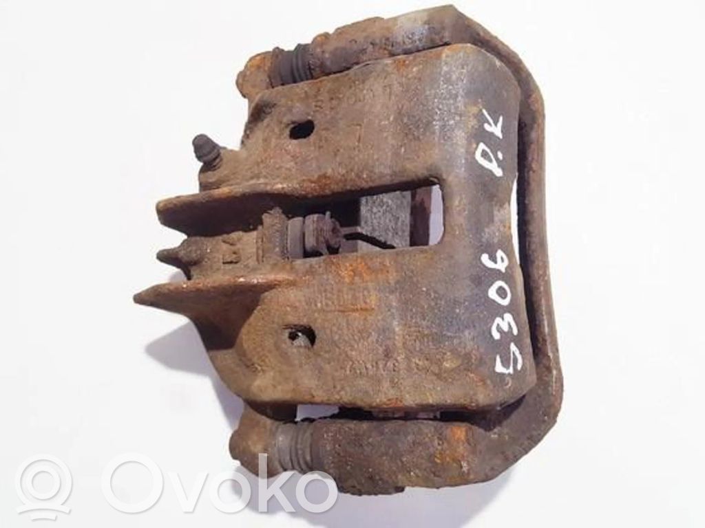 Volvo S40, V40 Zacisk hamulcowy przedni 