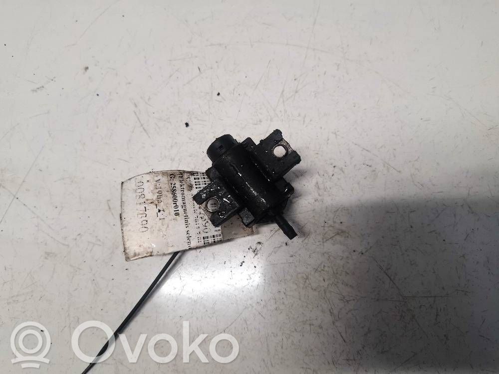 Toyota Avensis T270 Solenoid supapă turbosuflantă 