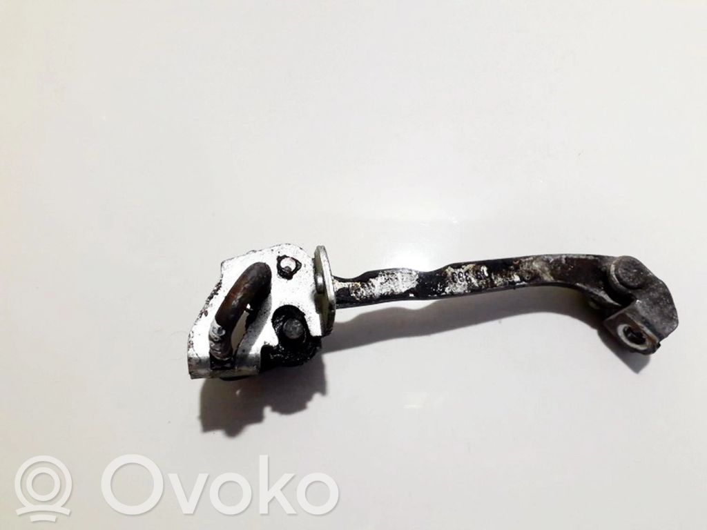 Opel Corsa C Etuoven pidätin 