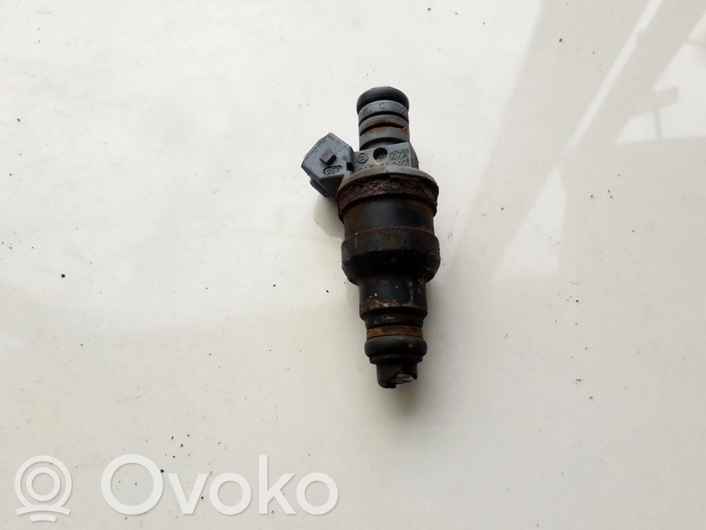 Peugeot 306 Inyector de combustible 