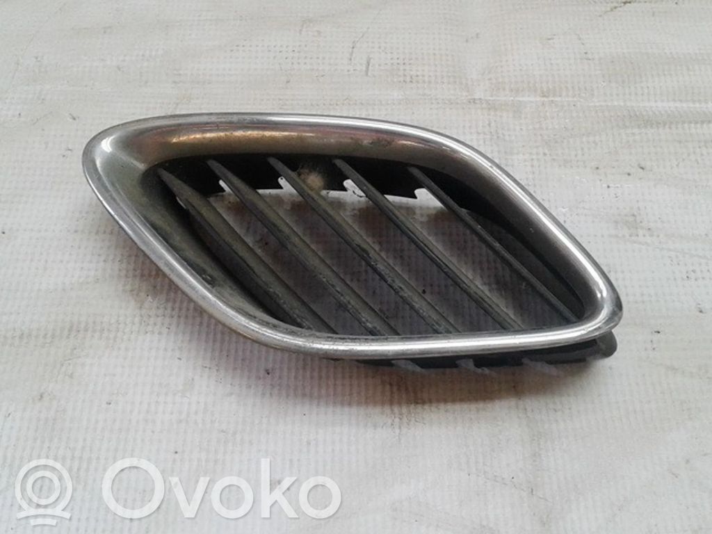 Saab 9-3 Ver2 Etusäleikkö 