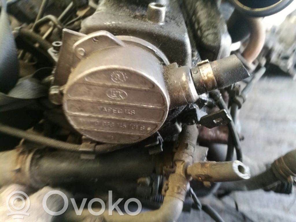 Volkswagen Golf IV Pompă vacuum