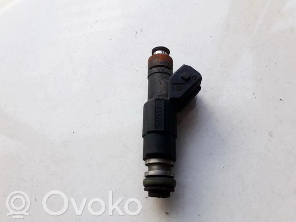 Chrysler Voyager Inyector de combustible 