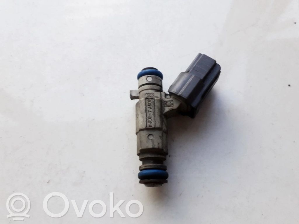 Nissan Primera Inyector de combustible 