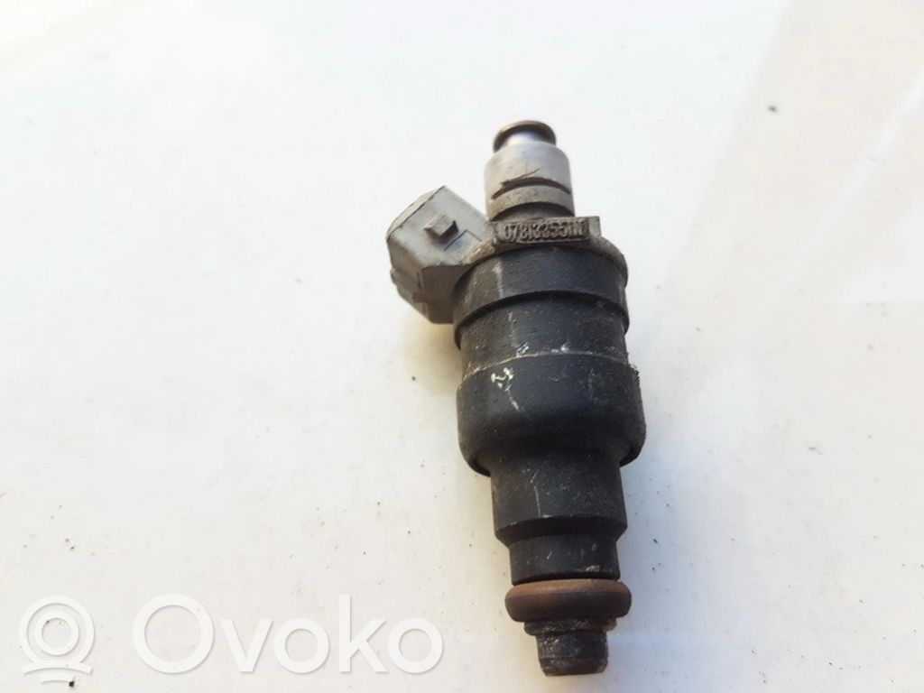 Audi A4 S4 B5 8D Injector combustibil 