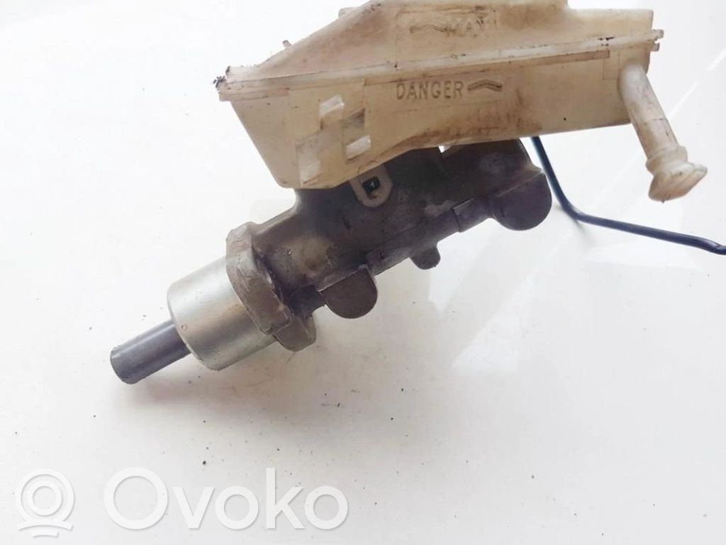 Peugeot 206 Główny cylinder hamulca 