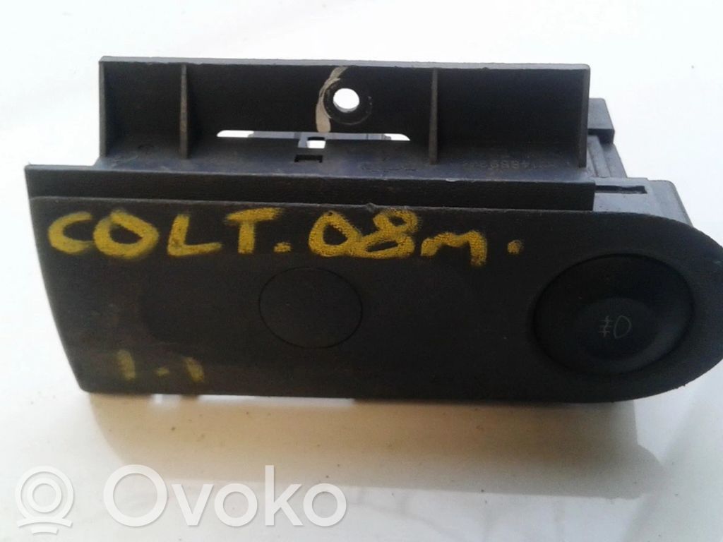 Mitsubishi Colt Włącznik świateł przeciwmgielnych 