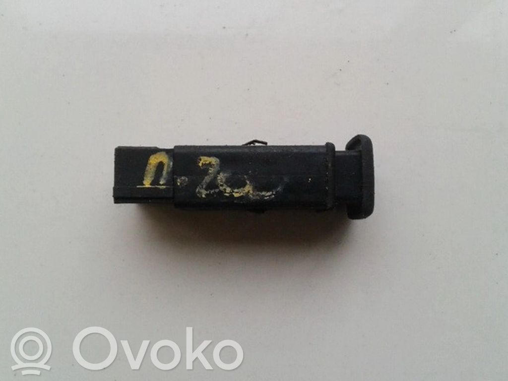 Interruptor de luz antiniebla