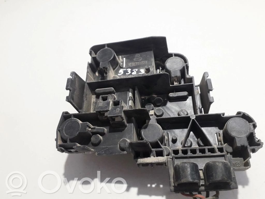 Volkswagen Golf II Wkład lampy tylnej 