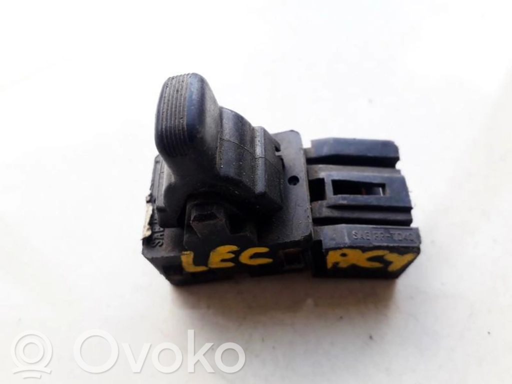 Subaru Legacy Electric window control switch 